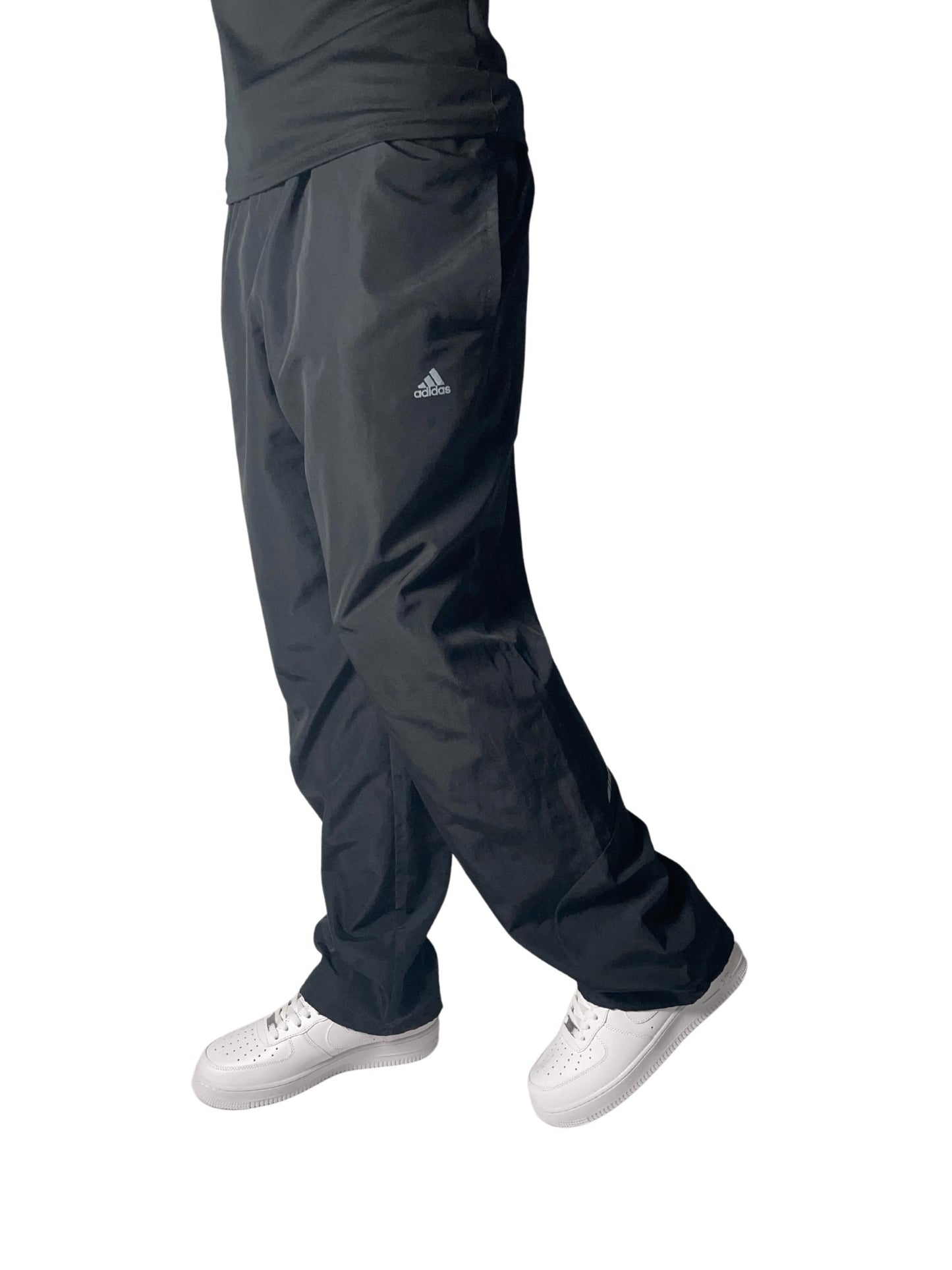 Adidas Trackpants (L) - Classic Charms