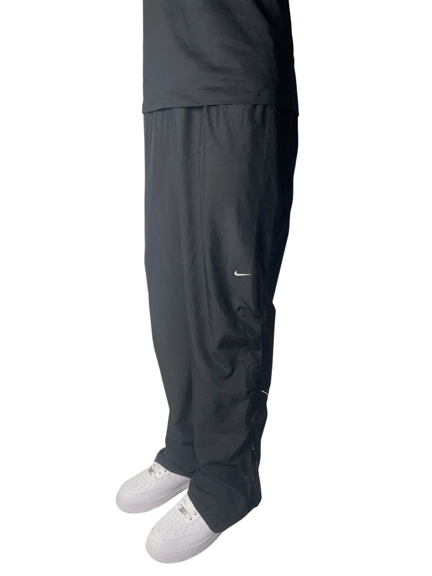 Nike Trackpants (L) - Classic Charms