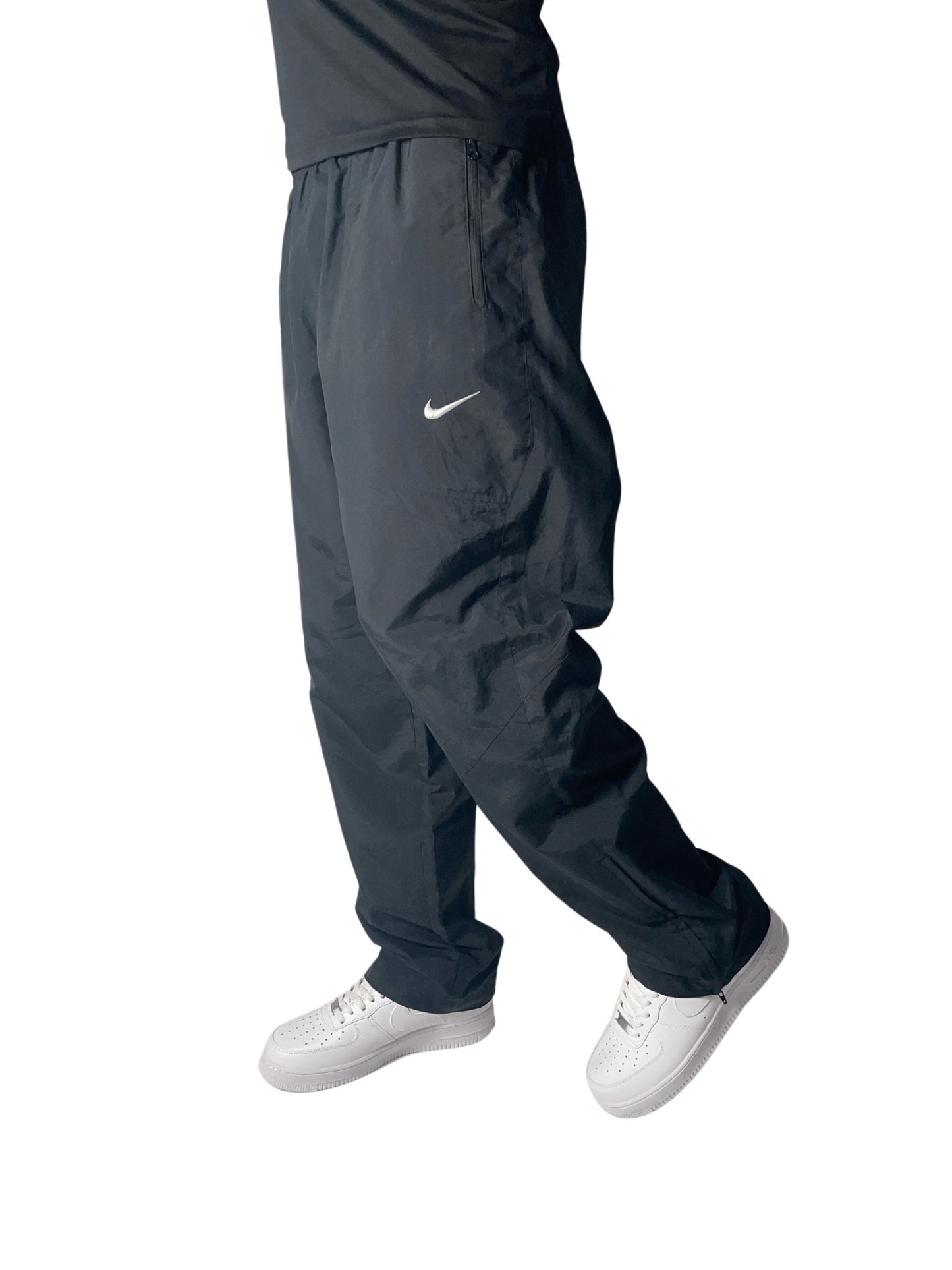 Nike Trackpants (L) - Classic Charms