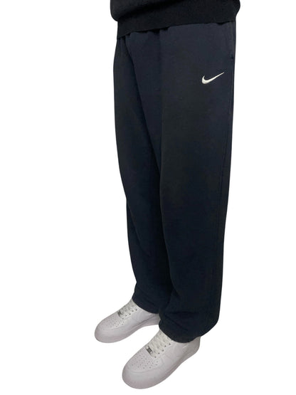 Nike Trackpants (L) - Classic Charms
