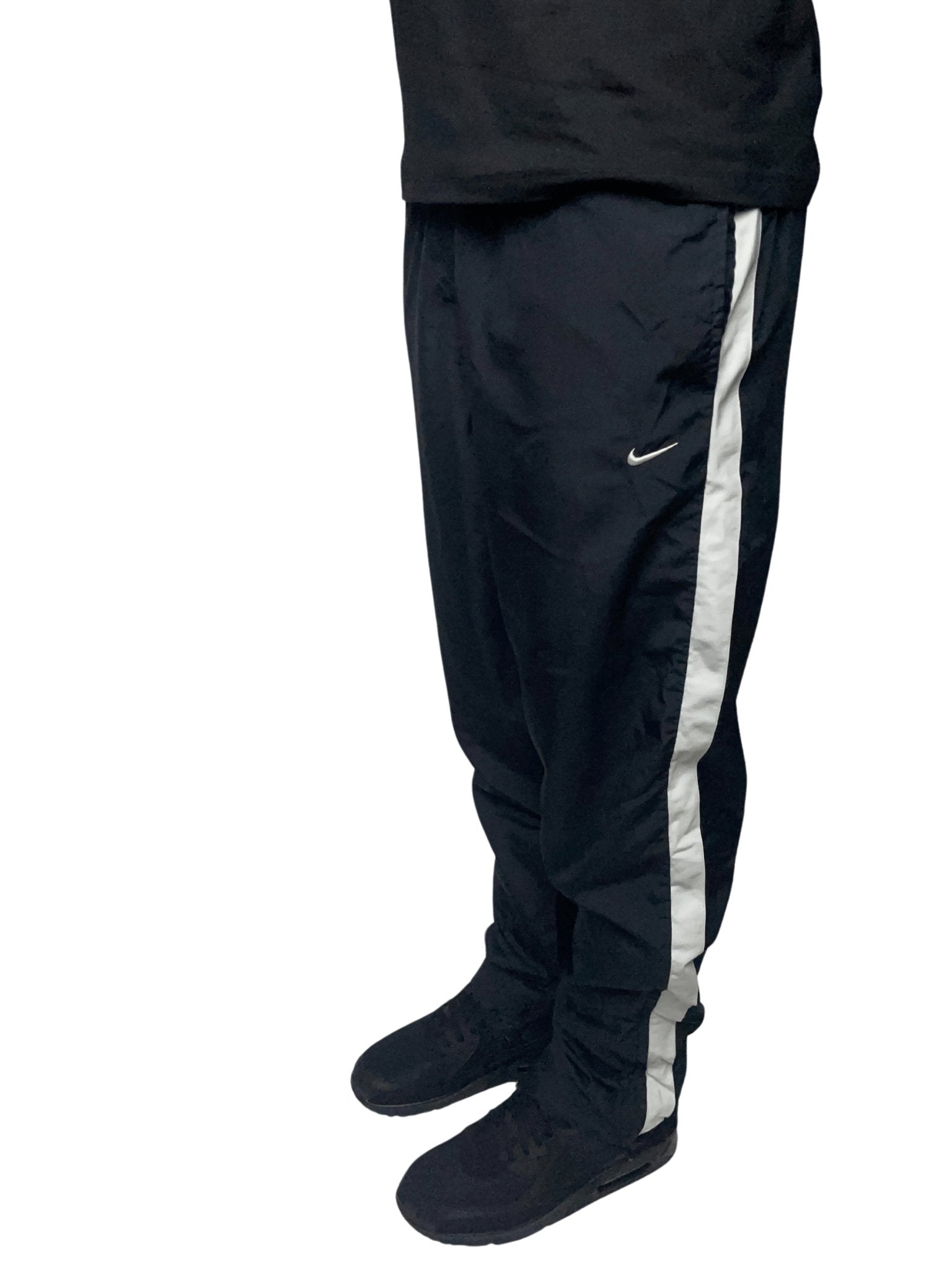 Nike Trackpants (M) - Classic Charms